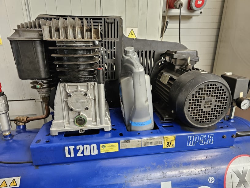 Mobirise Website Builder